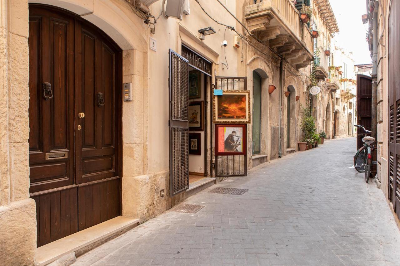Appartamento Al Consiglio Reginale By Wonderful Italy シラクーサ エクステリア 写真